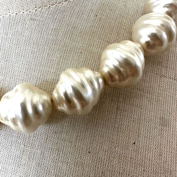 Chico's chunky faux baroque pearl necklace - Picture 2 of 7